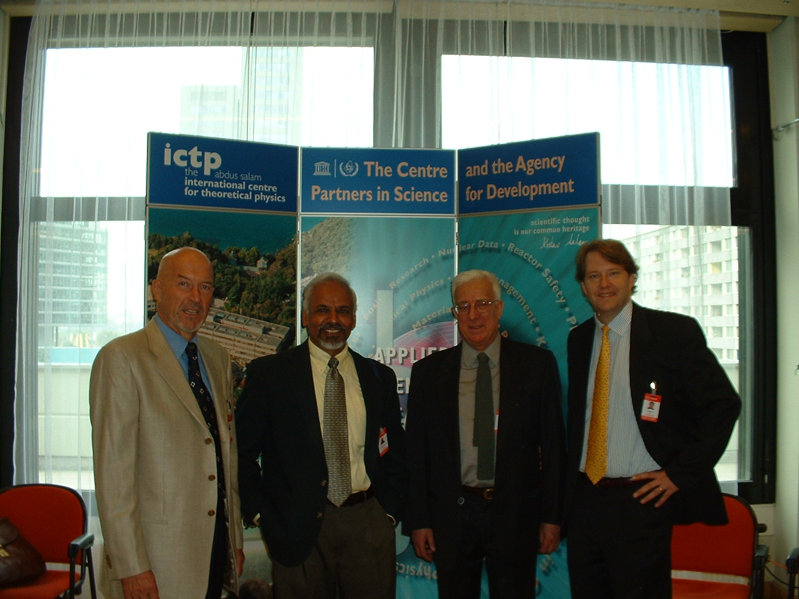 2009042KRS.jpg