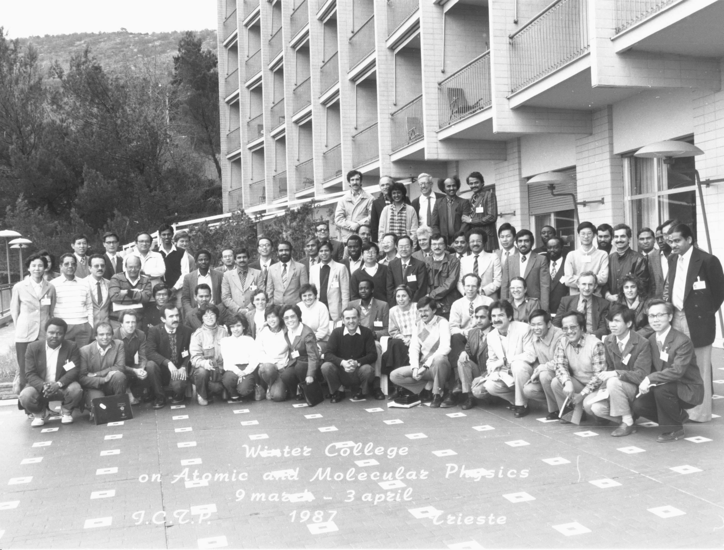 smr204.jpg